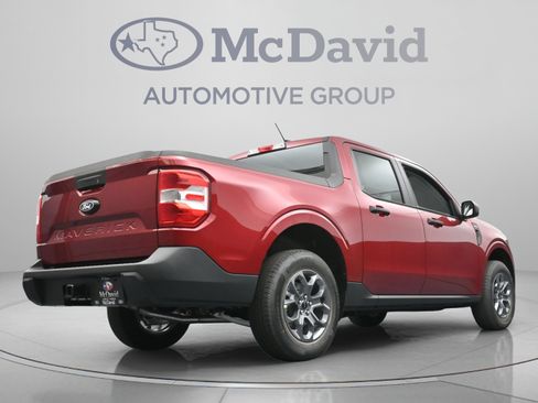 Used 2025 Ford Maverick XLT w/ Equipment Group 302A AWD/4WD image 16
