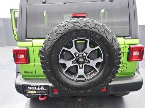 Used 2019 Jeep Wrangler Unlimited Rubicon AWD/4WD image 14