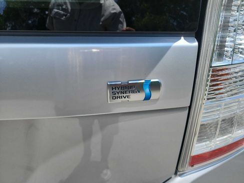 Used 2010 Toyota Prius Three FWD image 7