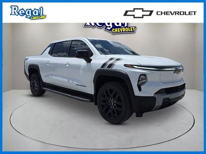 New 2026 Chevrolet Silverado EV LT w/ LPO, Dark Package Plus