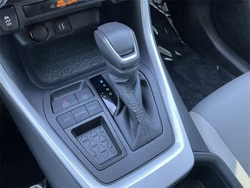 Certified 2025 Toyota RAV4 XLE Premium image 25