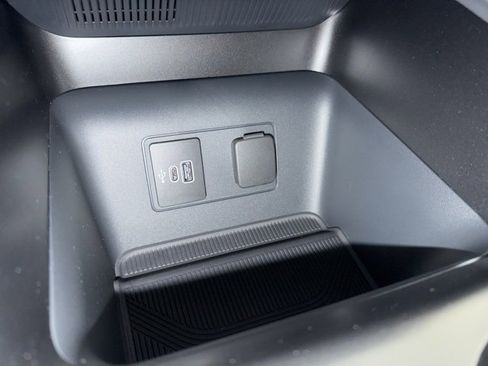 New 2026 Ford Explorer Active w/ Active Comfort Package image 22