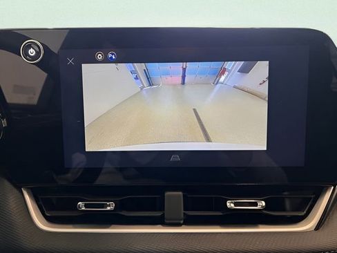 Used 2025 Chevrolet Equinox LT image 27