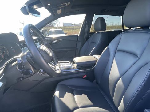 Used 2022 Audi Q8 Premium Plus image 20