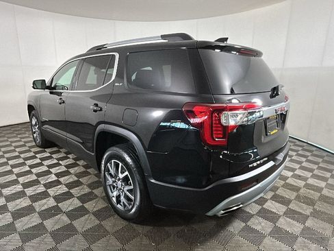 Used 2023 GMC Acadia SLT w/ Technology Package FWD image 5