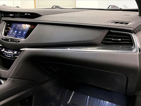 Used 2022 Cadillac XT5 Premium Luxury image 17