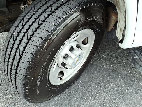 Used 2023 Chevrolet Express 2500 LS RWD image 10