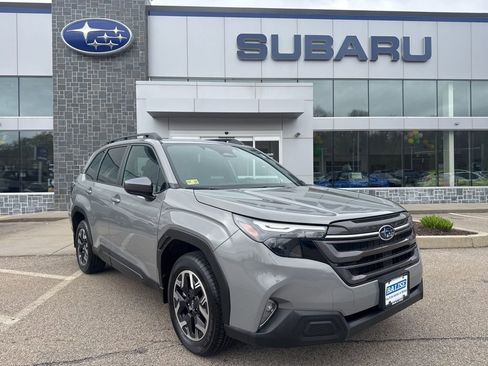Used 2026 Subaru Forester Premium AWD/4WD image 1