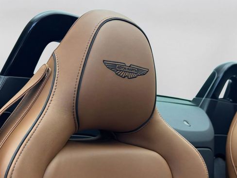 New 2026 Aston Martin V8 Vantage Convertible RWD image 51