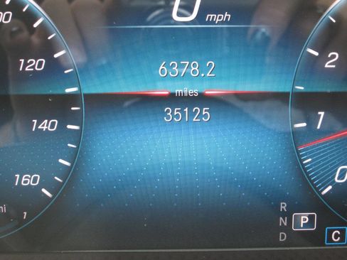 Used 2020 Mercedes-Benz CLA 250 image 32