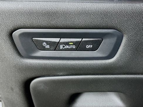 Used 2024 BMW X5 sDrive40i w/ Premium Package RWD image 16