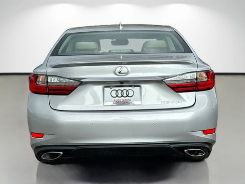 Used 2016 Lexus ES 350 w/ Premium Package w/Wood Trim image 4