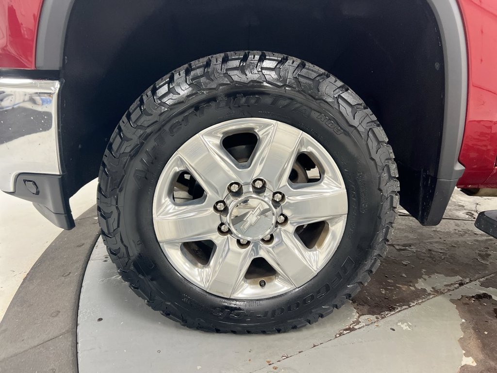 Used 2020 Chevrolet Silverado 2500 LTZ w/ LTZ Plus Package AWD/4WD image 26