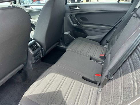 Used 2023 Volkswagen Tiguan S image 6