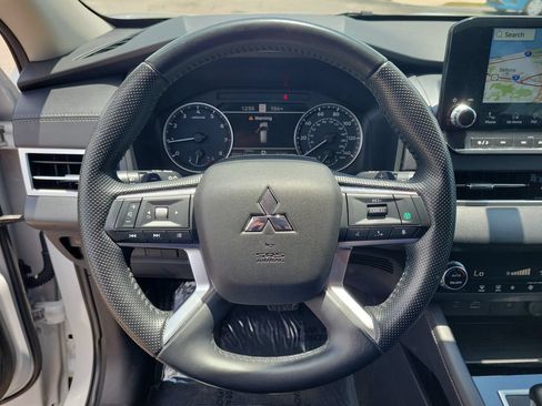 Used 2024 Mitsubishi Outlander SE FWD image 18