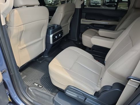 Used 2022 Ford Expedition Max XLT AWD/4WD image 31