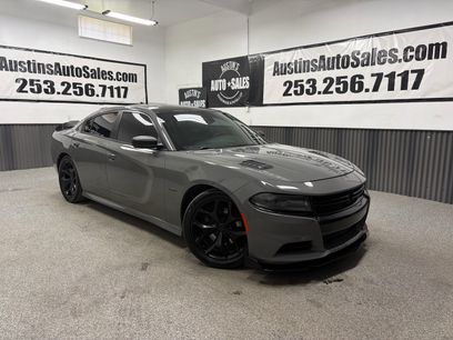 Used 2017 Dodge Charger R/T w/ Navigation & Travel Group