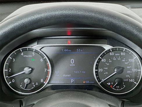 Used 2024 Nissan Altima 2.5 SV image 13