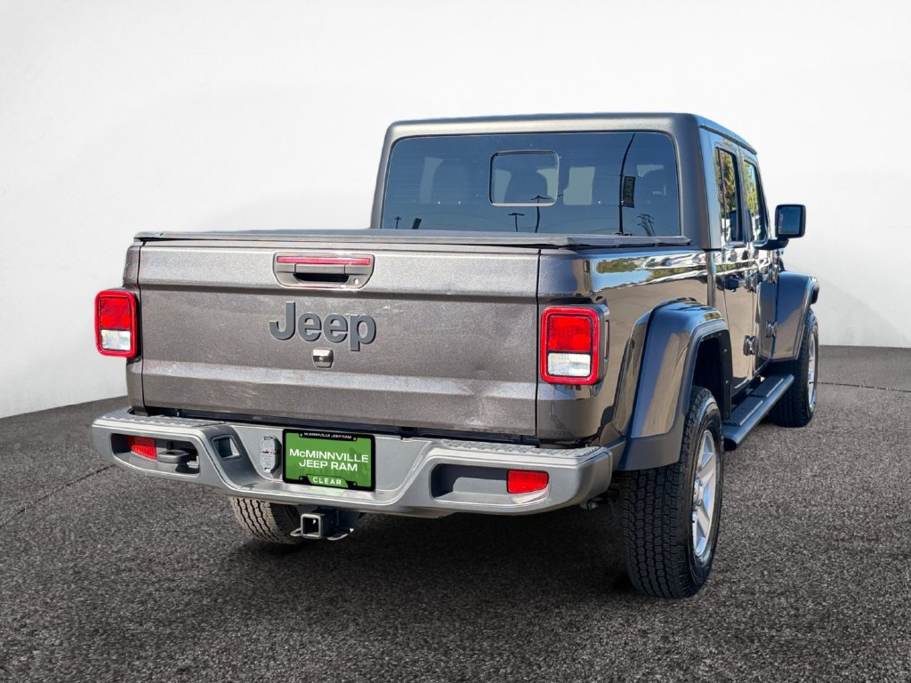 Used 2022 Jeep Gladiator Sport AWD/4WD image 5