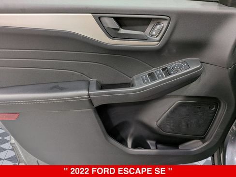 Used 2022 Ford Escape SE w/ Cold Weather Package AWD/4WD image 14