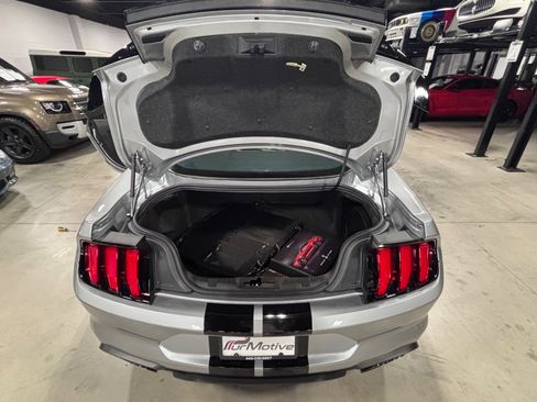 Used 2022 Ford Mustang Shelby GT500 w/ Technology Package image 52