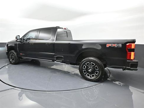 Used 2025 Ford F350 Platinum w/ FX4 Off-Road Package AWD/4WD image 25
