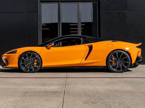 Used 2025 McLaren GTS image 10