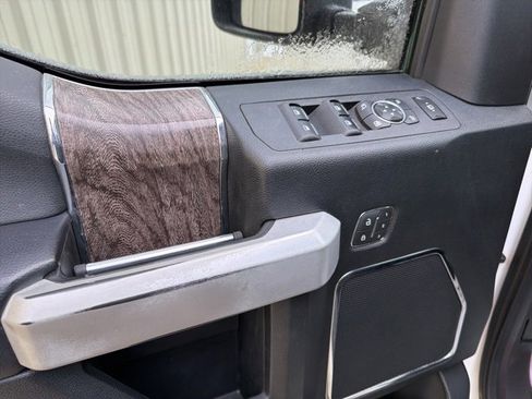 Used 2019 Ford F350 Lariat w/ Lariat Ultimate Package image 10