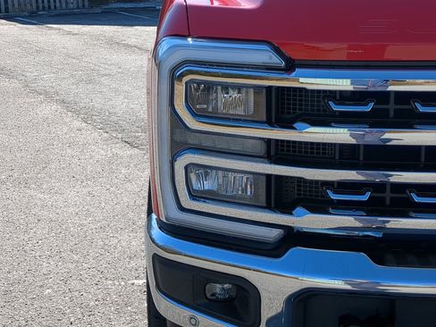 New 2026 Ford F250 Lariat w/ Lariat Premium Package AWD/4WD image 8