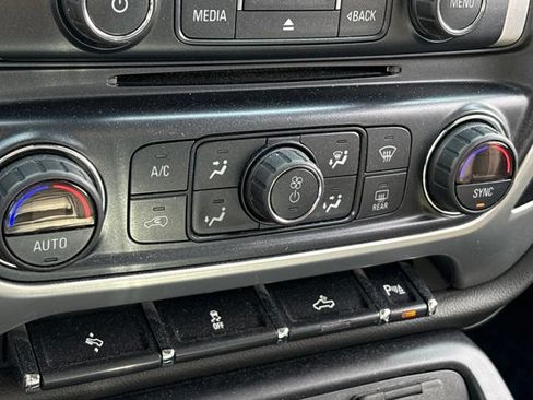 Used 2018 GMC Sierra 1500 SLT w/ SLT Premium Package AWD/4WD image 19