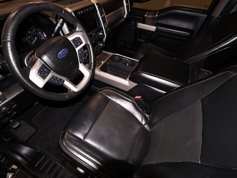 Certified 2019 Ford F350 Lariat w/ Lariat Ultimate Package AWD/4WD image 36