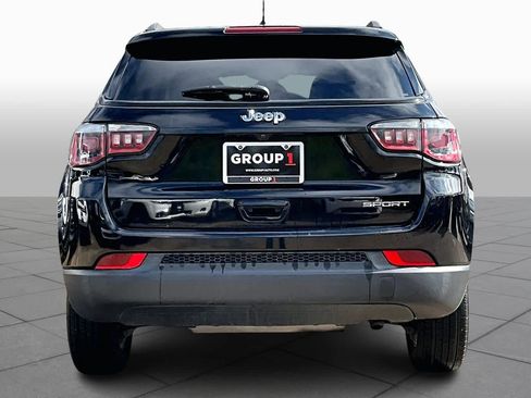 Used 2018 Jeep Compass Sport image 5