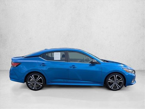 Used 2023 Nissan Sentra SR w/ Electronics Package FWD image 4