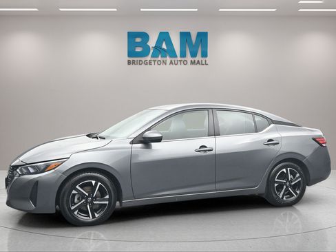 Used 2024 Nissan Sentra SV FWD image 4