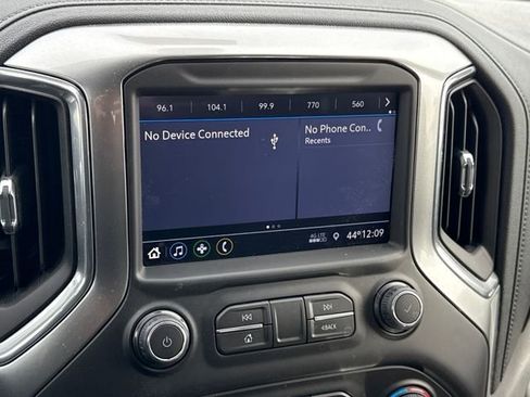 Used 2020 Chevrolet Silverado 1500 LT Trail Boss image 28