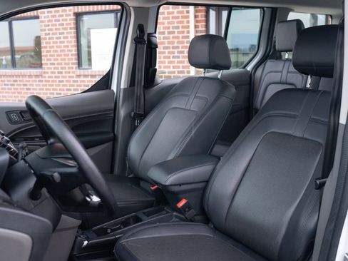 Used 2023 Ford Transit Connect XL FWD image 19