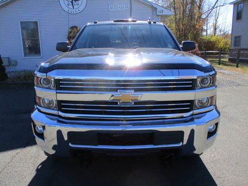 Used 2015 Chevrolet Silverado 2500 LT w/ LT Convenience Package image 12