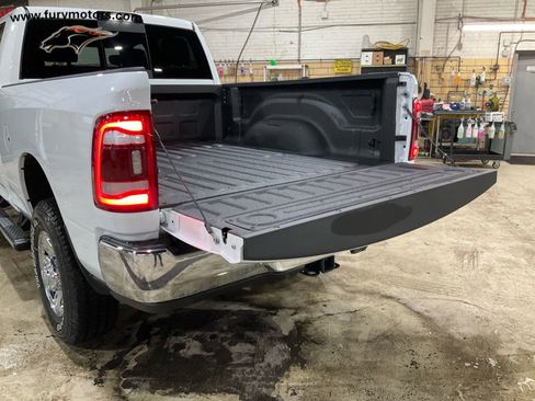 Used 2024 RAM 2500 Tradesman w/ Towing Technology Group image 29