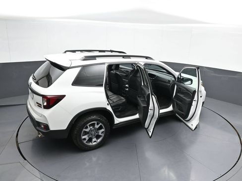 Certified 2023 Honda Passport TrailSport image 45