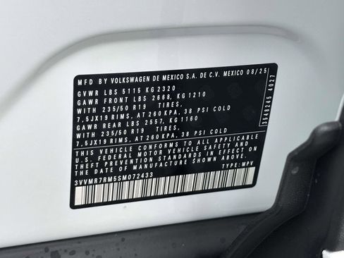 New 2025 Volkswagen Tiguan SE image 16