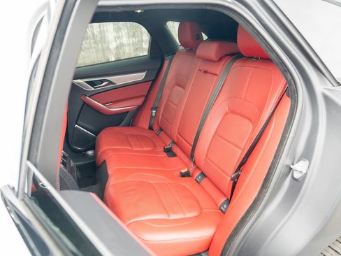 Used 2021 Jaguar F-PACE R-Dynamic S AWD/4WD image 35