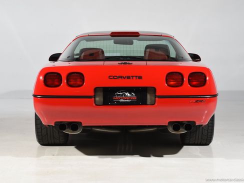 Used 1990 Chevrolet Corvette ZR-1 RWD image 7