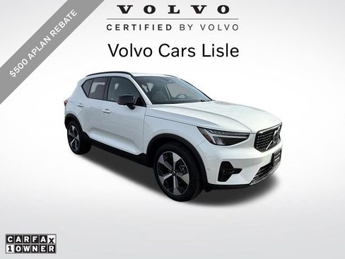 Certified 2025 Volvo XC40 B5 Plus AWD/4WD image 1