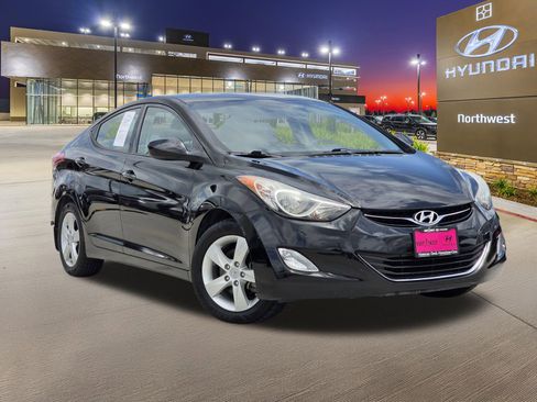 Used 2013 Hyundai Elantra GLS w/ Preferred Pkg FWD image 3