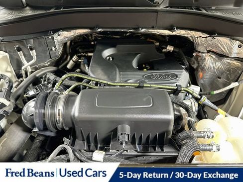 Used 2020 Ford Explorer XLT AWD/4WD image 35