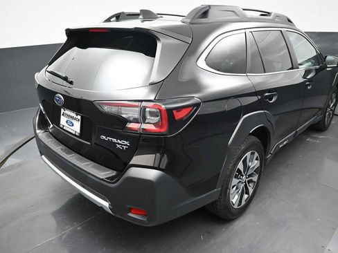 Used 2023 Subaru Outback Limited XT AWD/4WD image 12