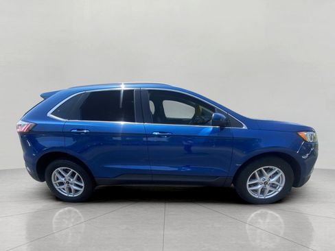 Certified 2024 Ford Edge SEL w/ Convenience Package AWD/4WD image 10