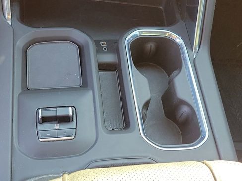 Used 2025 GMC Sierra 2500 Denali w/ Technology Package image 33