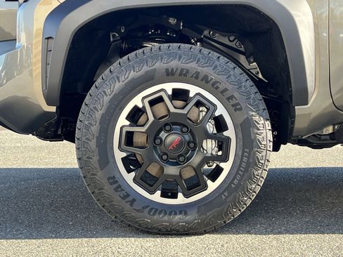 New 2026 Toyota Tacoma TRD Off-Road image 5