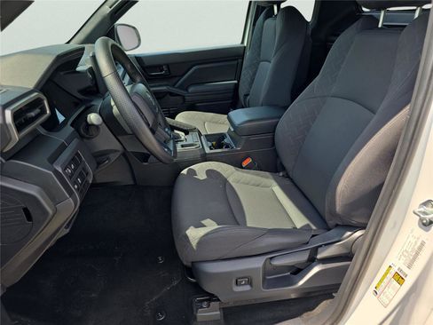 Used 2024 Toyota Tacoma SR image 11